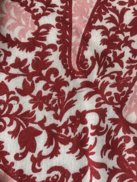 Czerwony szal Massimo Dutti wzór paisley