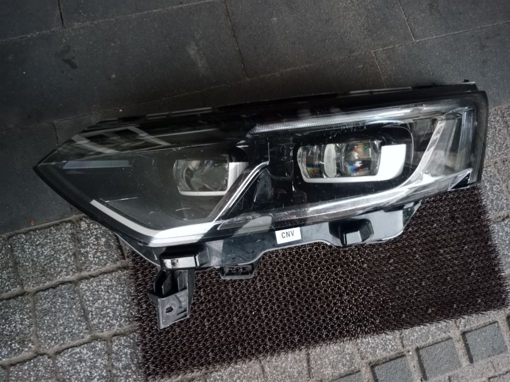 Renault Koleos II lampa przód lewa full led