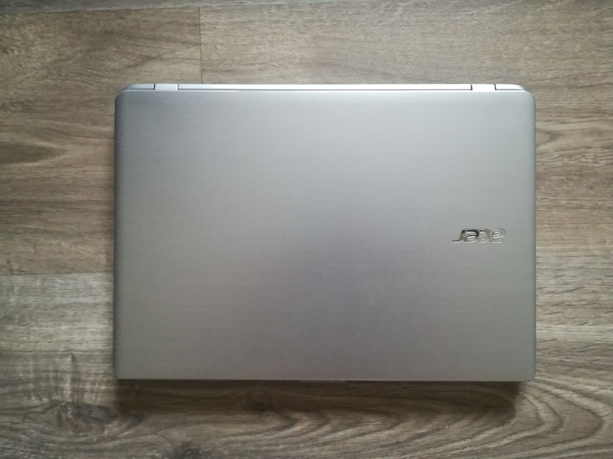 Acer Aspire V5-122P