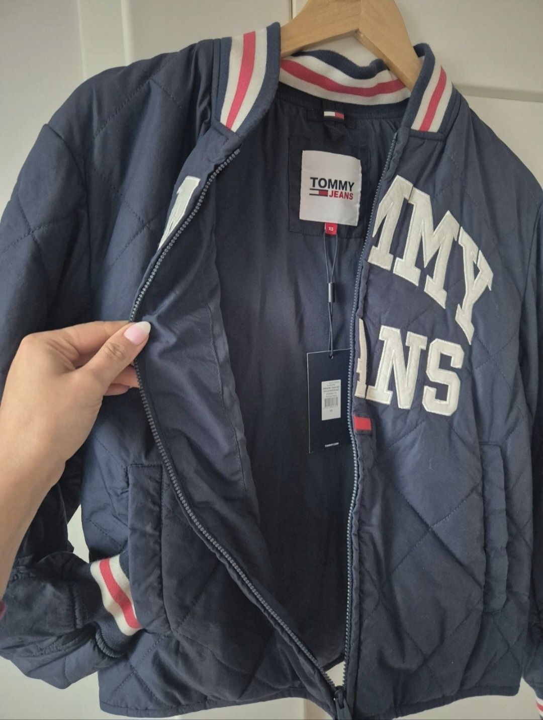 Bomberka kurtka College bejsbolówka Tommy Jeans nowa xs s pikowana