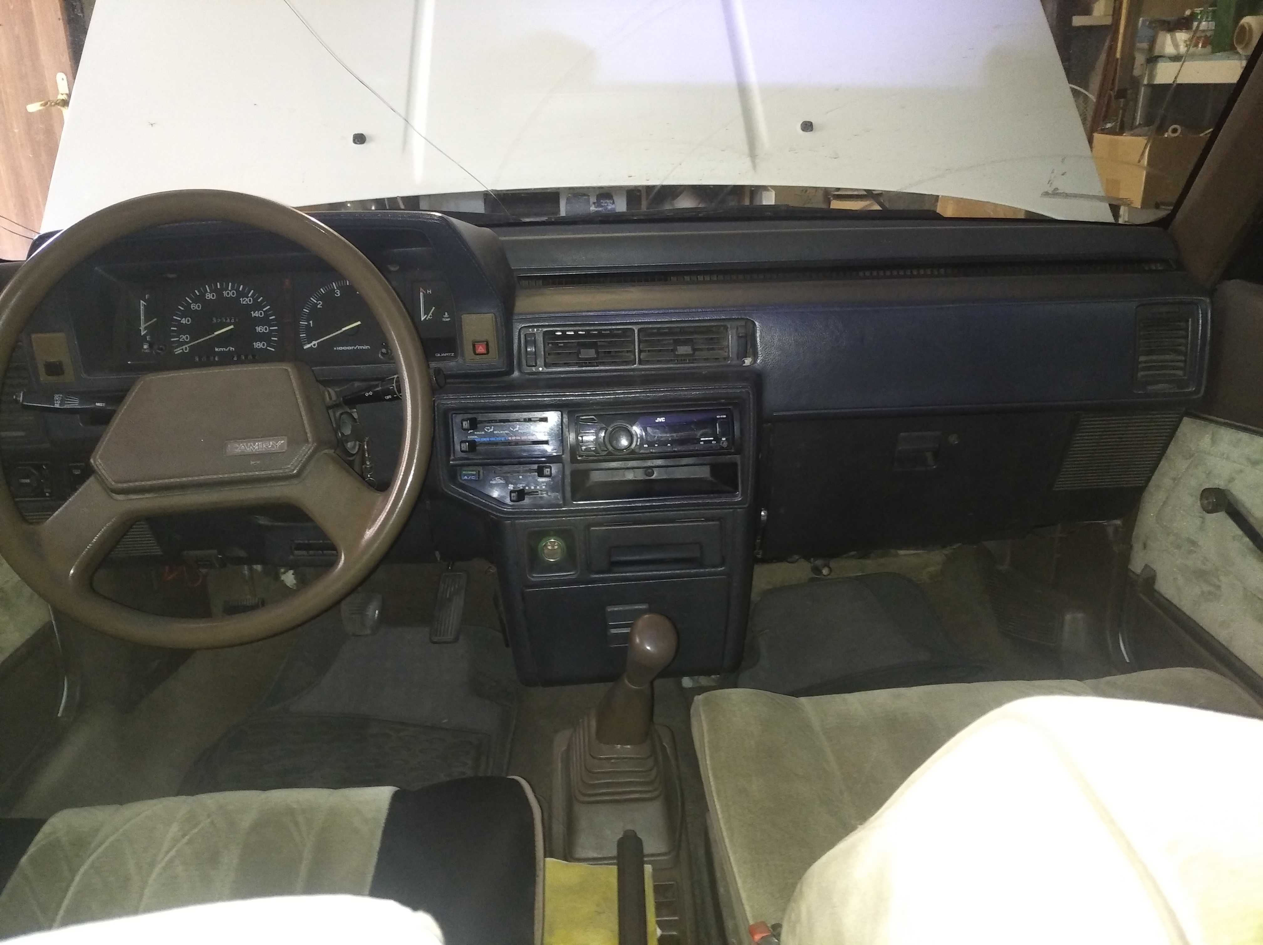 Продам Toyota Camry 1986