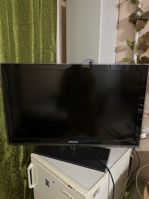 Телевізор samsung