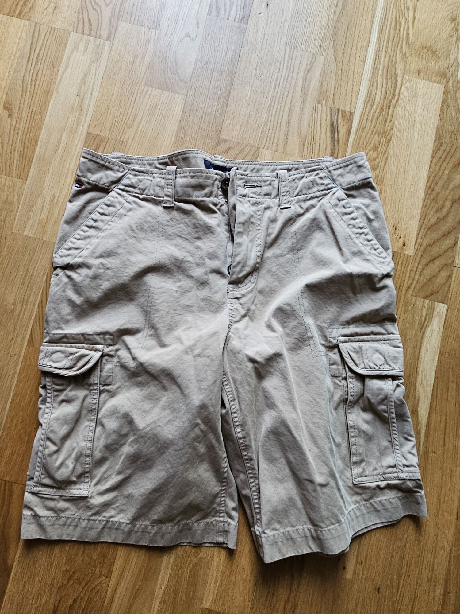 Spodenki szorty bermudy, Tommy Hilfilger r 34