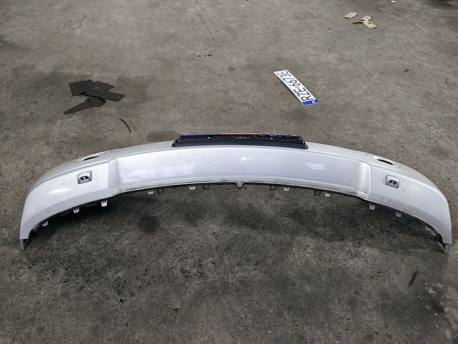 Розбираю лендровер  3.6 вог бі турбо . Запчастини кузовні е