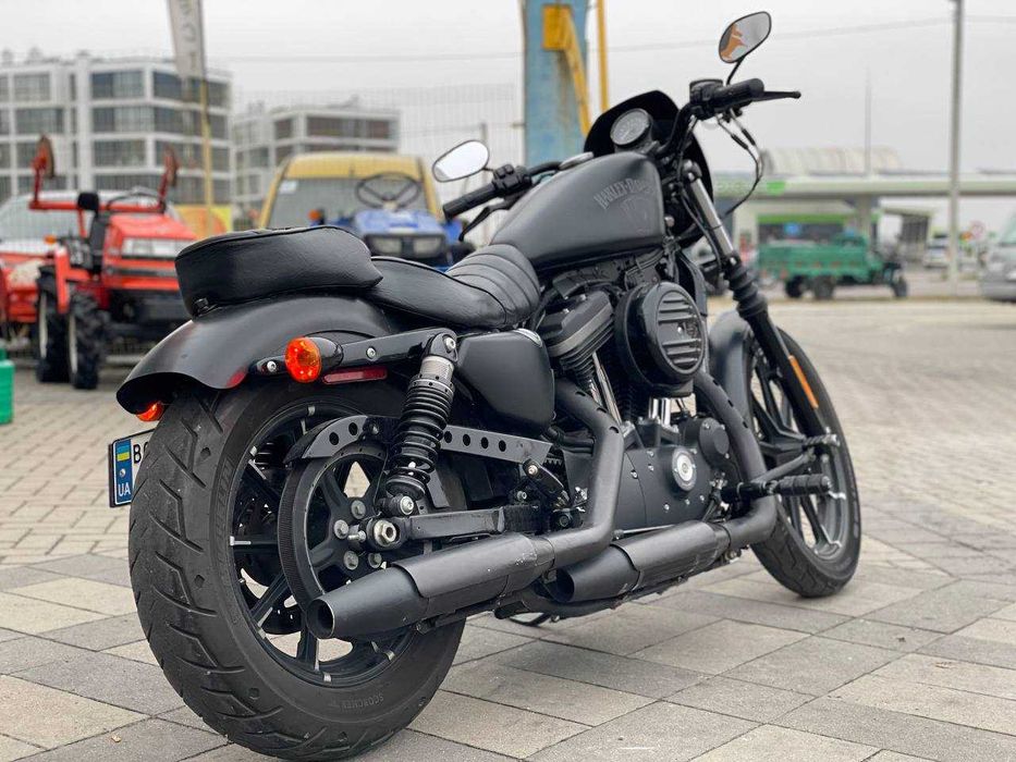 Мотоцикл Harley-Davidson 883 2017