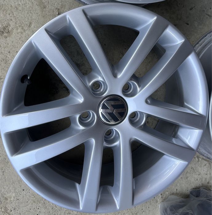 Диски Volkswagen Golf Touran Caddy T4 R 16 5 112
