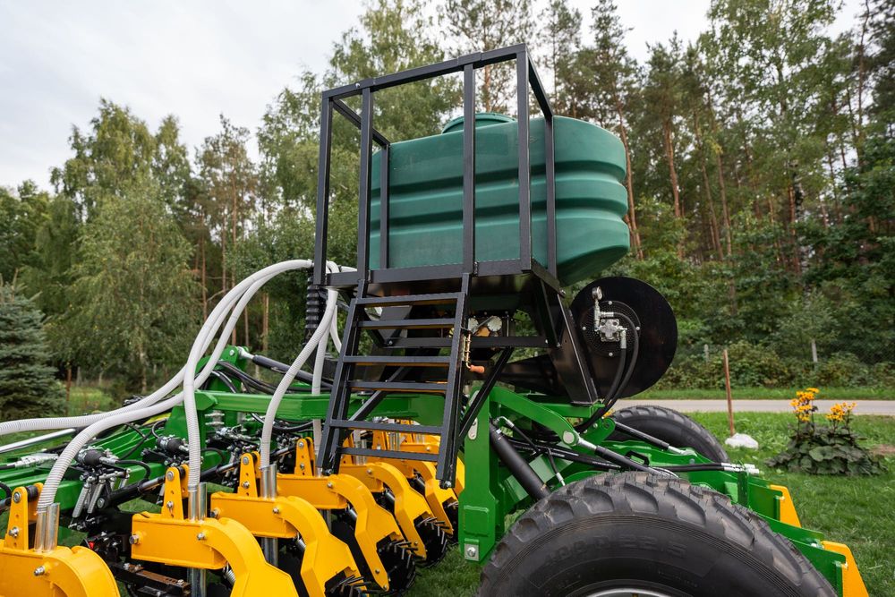 AGREGAT STRIP TILL - uprawa pasowa, agregat uprawowy, bezorkowy