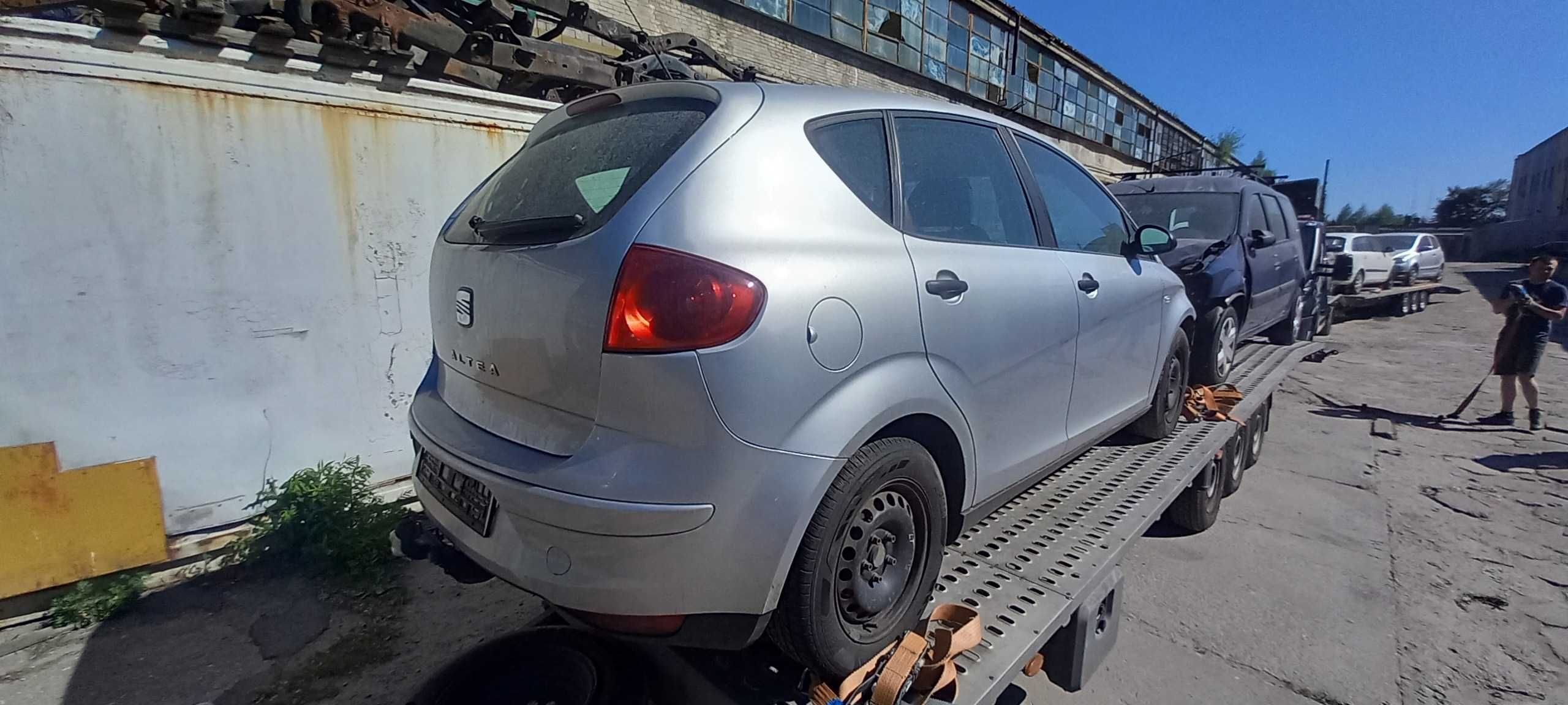 *2005 Seat Altea 1.9 TDI 105KM BJB kolor LS7Y Silnik części