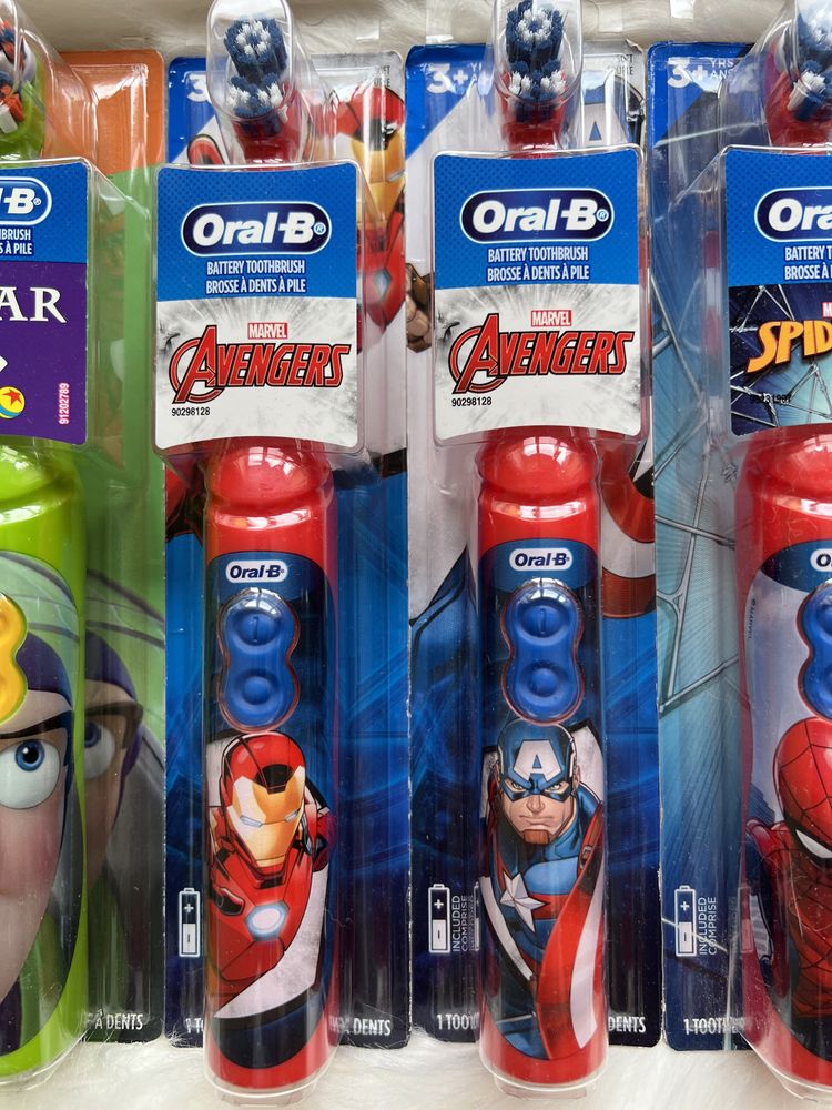 Зубная щетка Железный человек Электрическая щетка Iron Man Oral B Kids