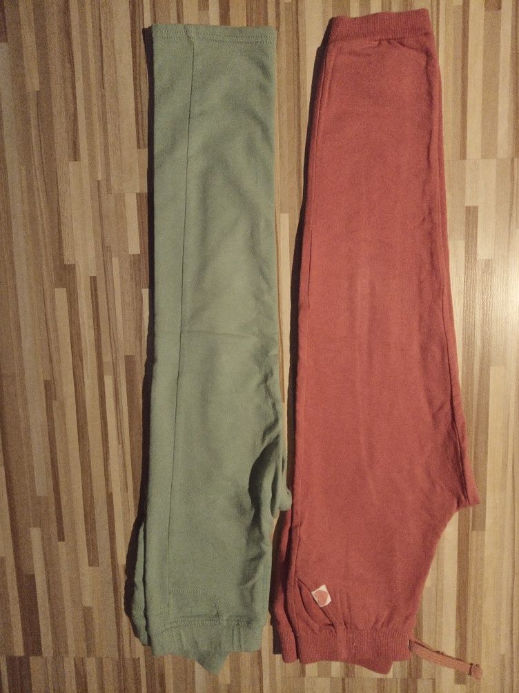 Spodnie dresowe zielone i różowe