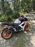 Suzuki gsxr 750 150€ mês