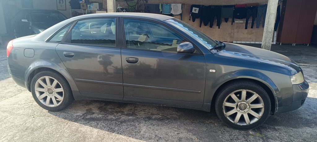 Audi A4 B6 1.9 TDI 130CV Caixa Automática