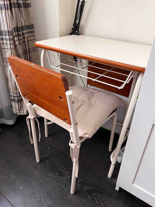 Biurko z krzesłem dla dziecka  Zara Home