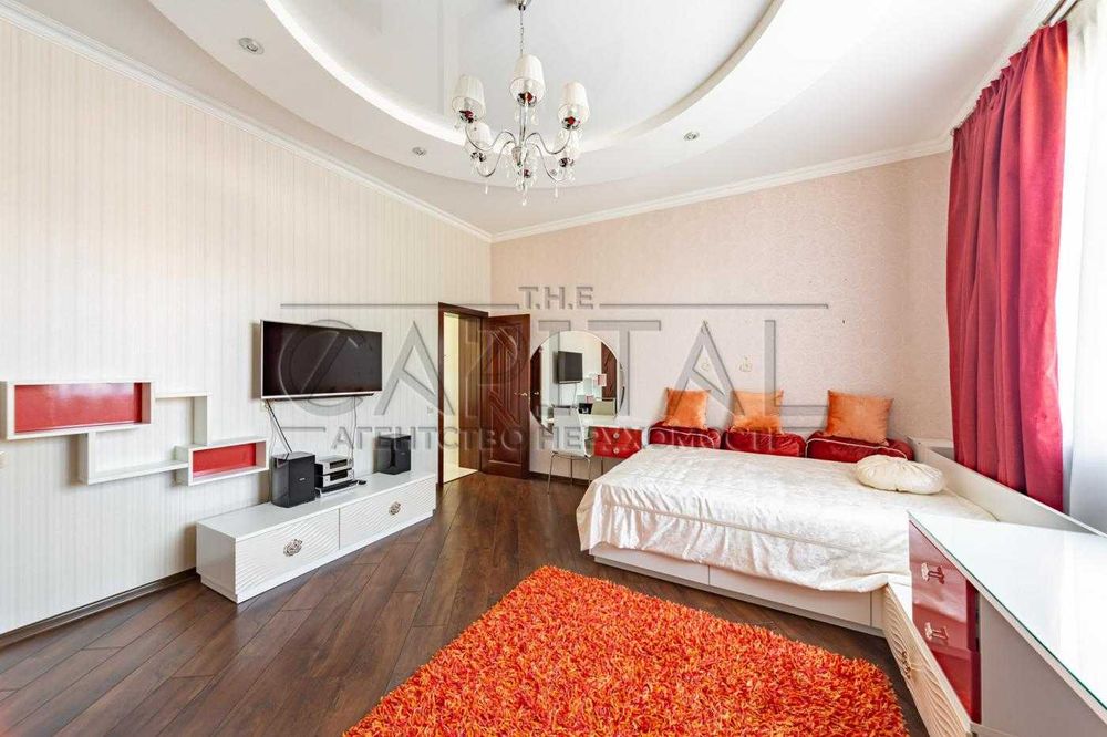 Продаж розкішного будинку в Козині