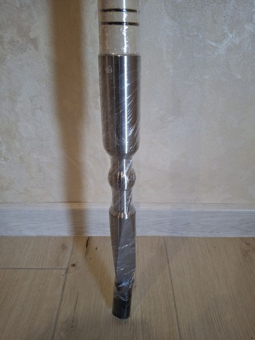 Плешня (пешня) з держаком.