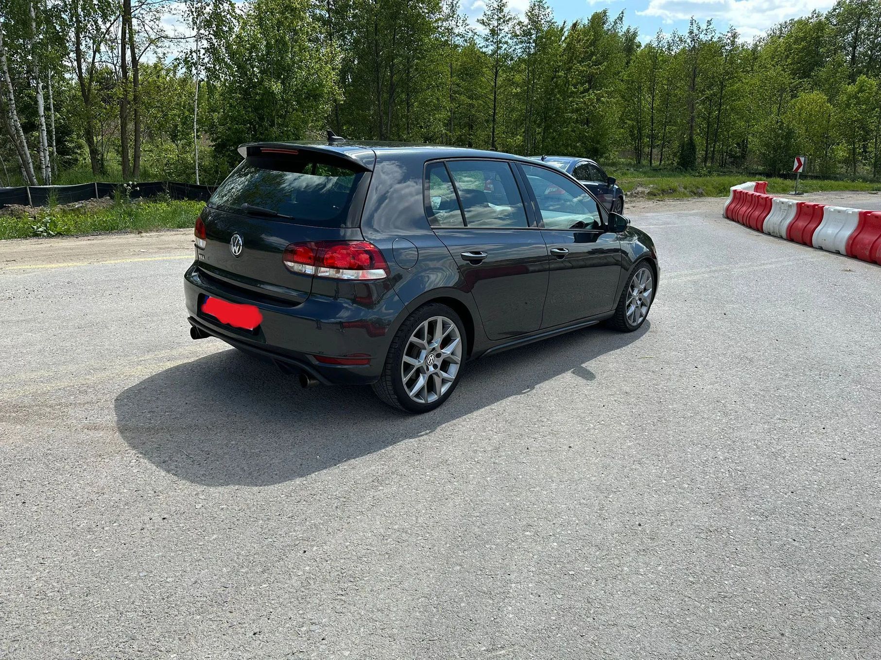 Volkswagen Golf Kultowy GTI Carbon Steel Wolfsburg Edition tylko 2000szt.