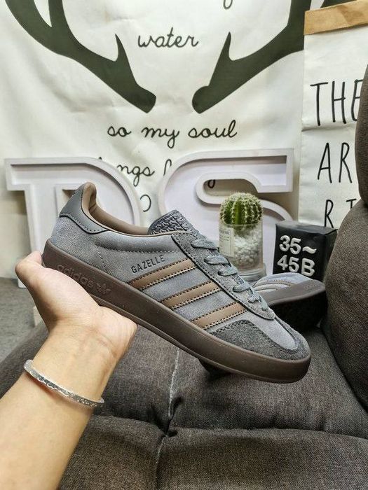 Adidas gazelle cinzentas