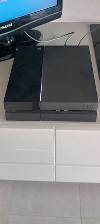 PlayStation 4 (500GB)