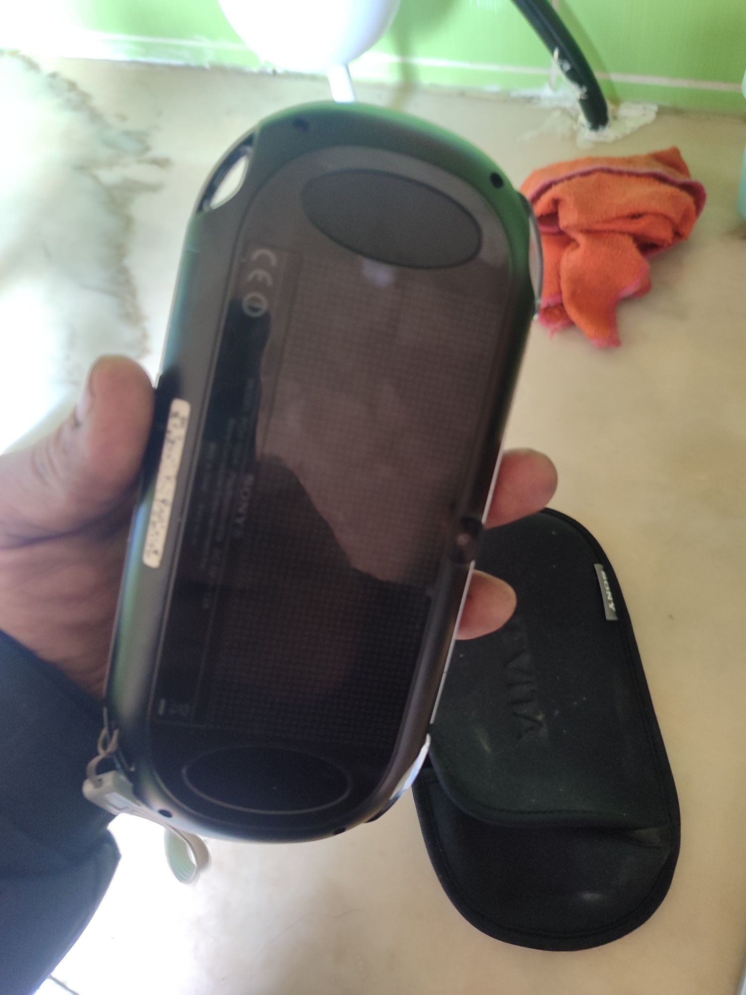Vendo PSP vita com vários jogos