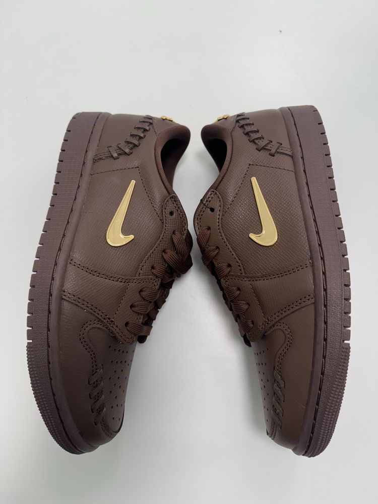 Nike air jordan low