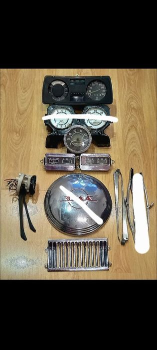 Щиток приладів " МОСКВИЧ".