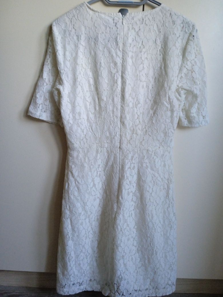 Biała koronkowa suknia  rozmiar 36
