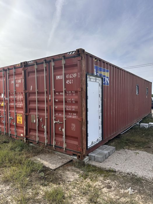 Casa contentor por acabar