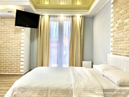 Апартаменты, 2ка студия, в центре ,документы