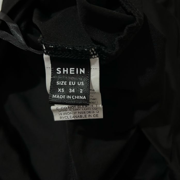 Штани кльош від коліна