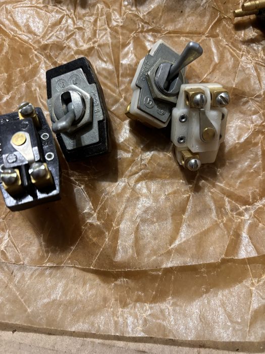 Тумблера на 3 положення зіл газ уаз