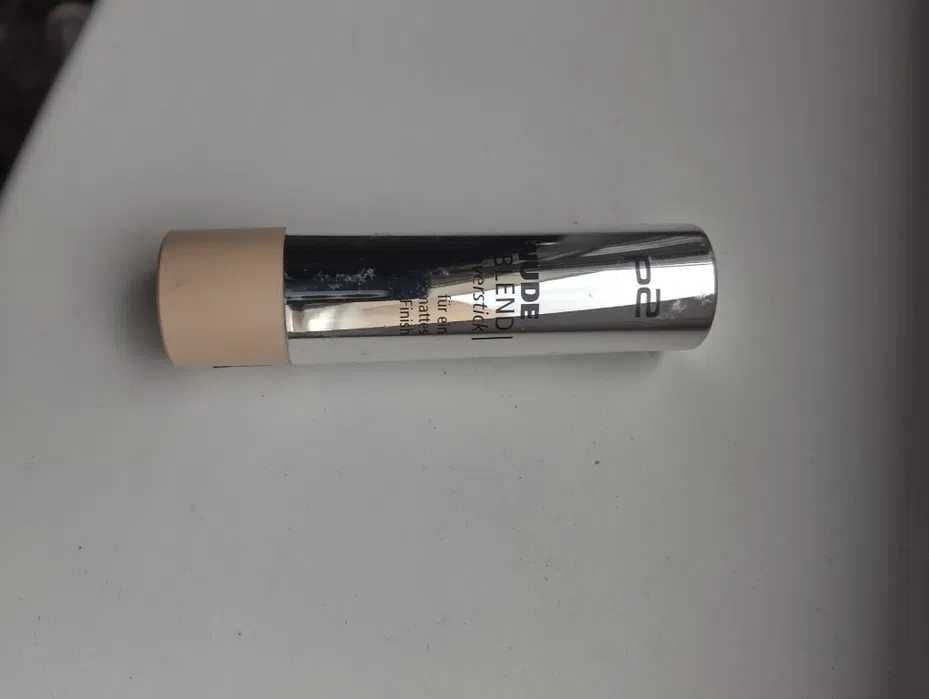 Korektor matowy P2 Nude blend 010