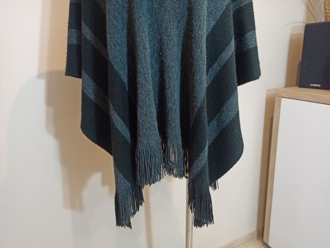 Szaro czarne ponczo F&F rozm. M/L