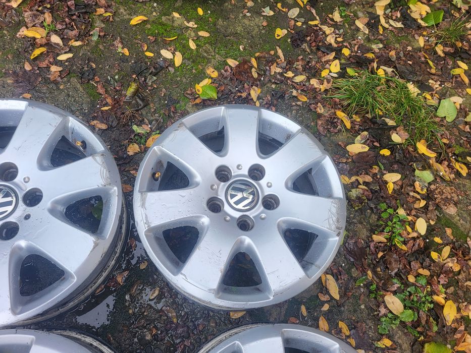 VW T 5  T 6  Felgi 16 ''  6.5  J  ET 51  Cena za Komplet 4 szt