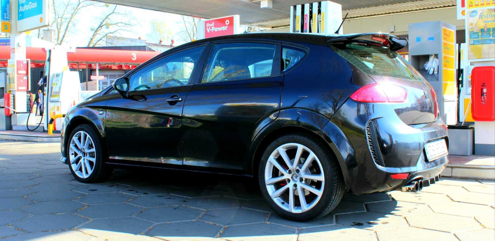 Seat LEON 1P polift ms design 12 lat w jedynch rękach