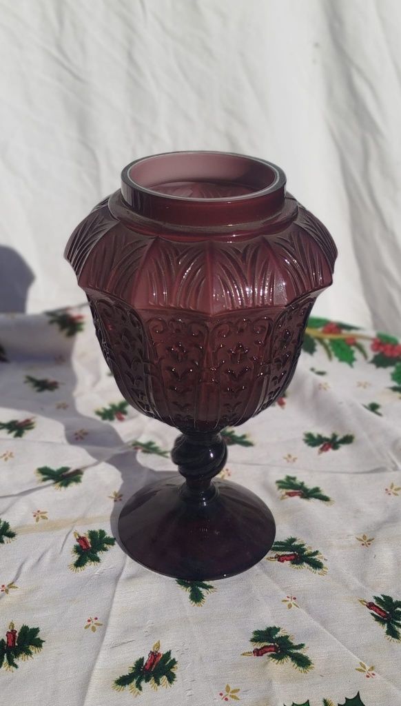 Taça/jarro decorativa vintage em vidro roxo – estilo art déco