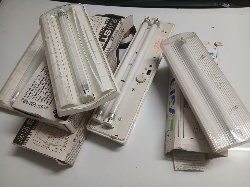Kits de emergência.