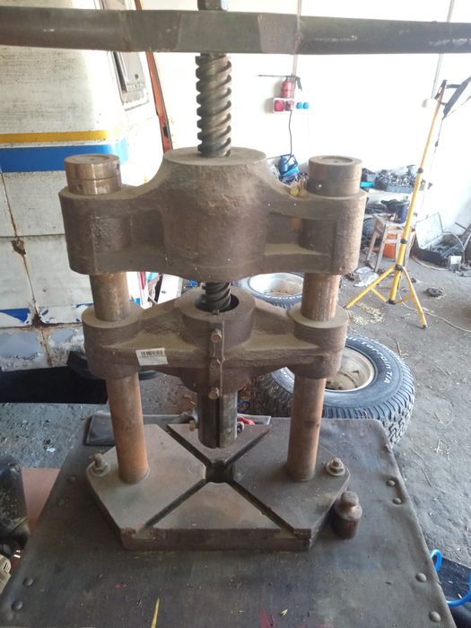 Prasa Balansowa 250cmx200x200cm 25ton nie hydrauliczna samochodowa