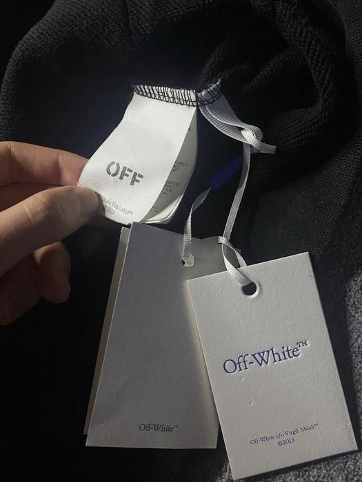 Худі Off White.