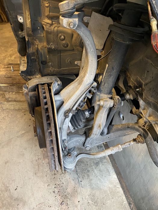 Цапфа Audi A4 B9 A5 F5 кулак ричаг Quattro FWD  Разборка Ауди А4 Б9