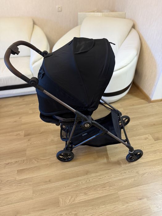 Продам коляску cybex
