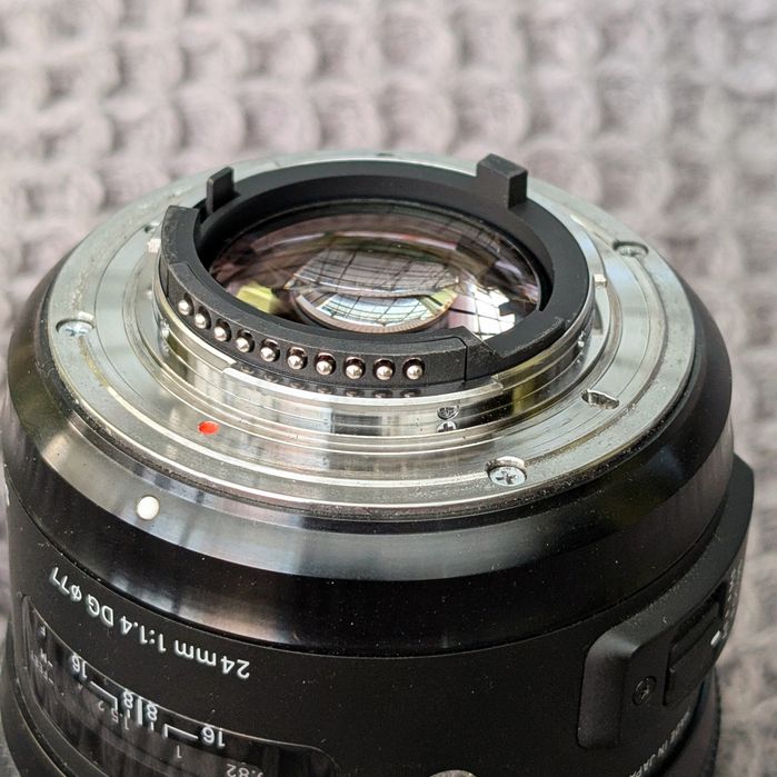 Sigma Art 24 f1.4 DG Nikon F