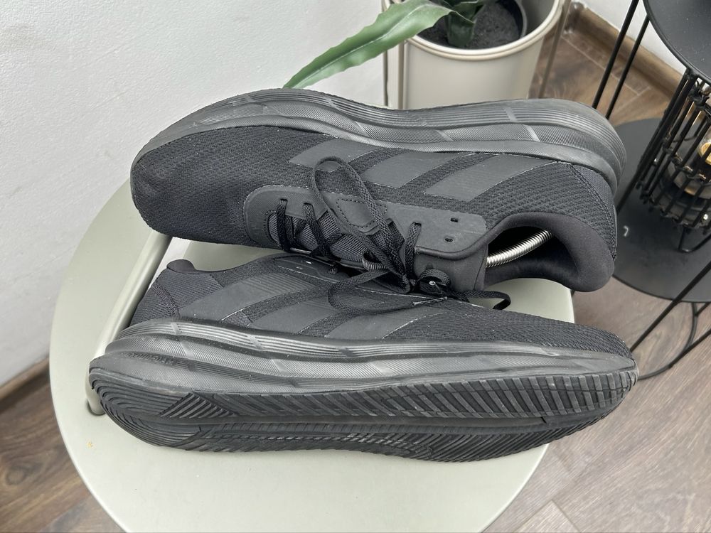 Оригінал! Кросівки Adidas Galaxy 7 48 розмір M04107