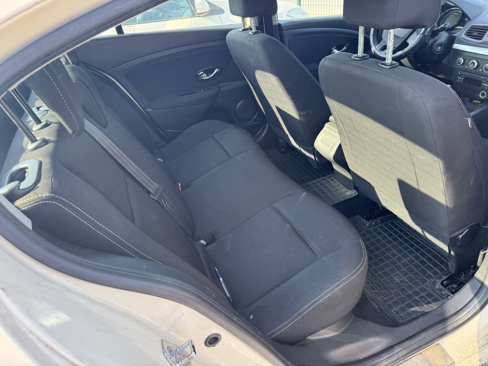 Авто Renault Fluence 2015