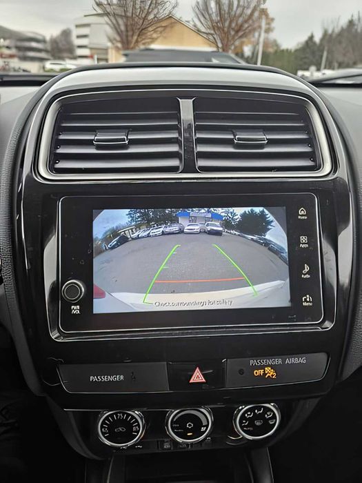 Mitsubishi Outlander      2018