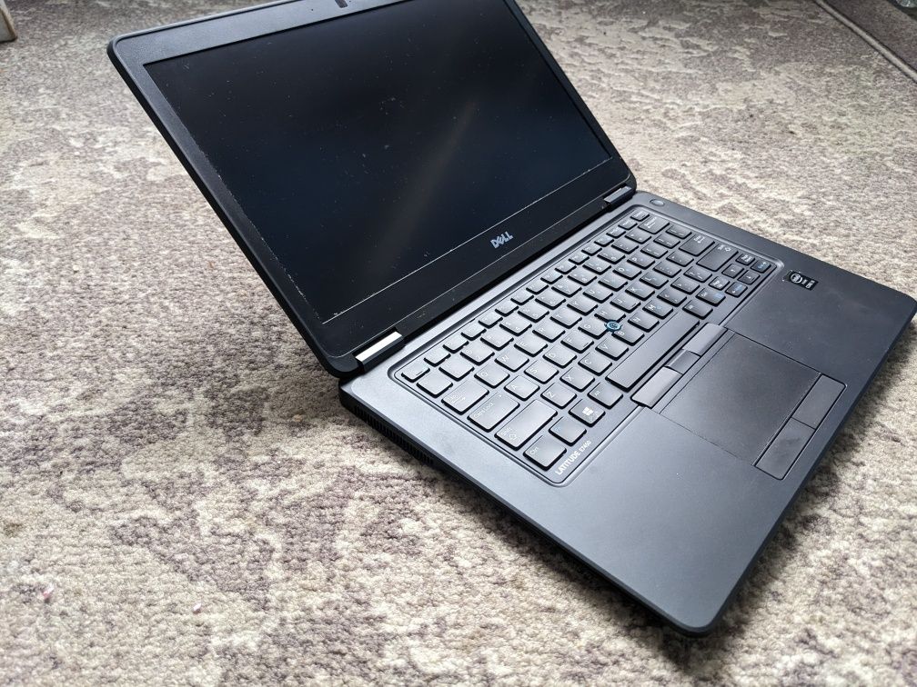 Ноутбук Dell 7450 i5 5300u/16gb/256gb