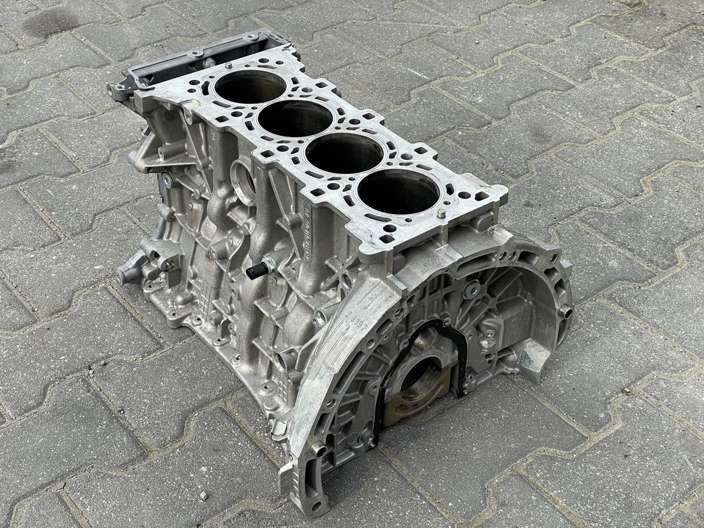 Blok Silnika MERCEDES A45 AMG W176 2.0T  133980