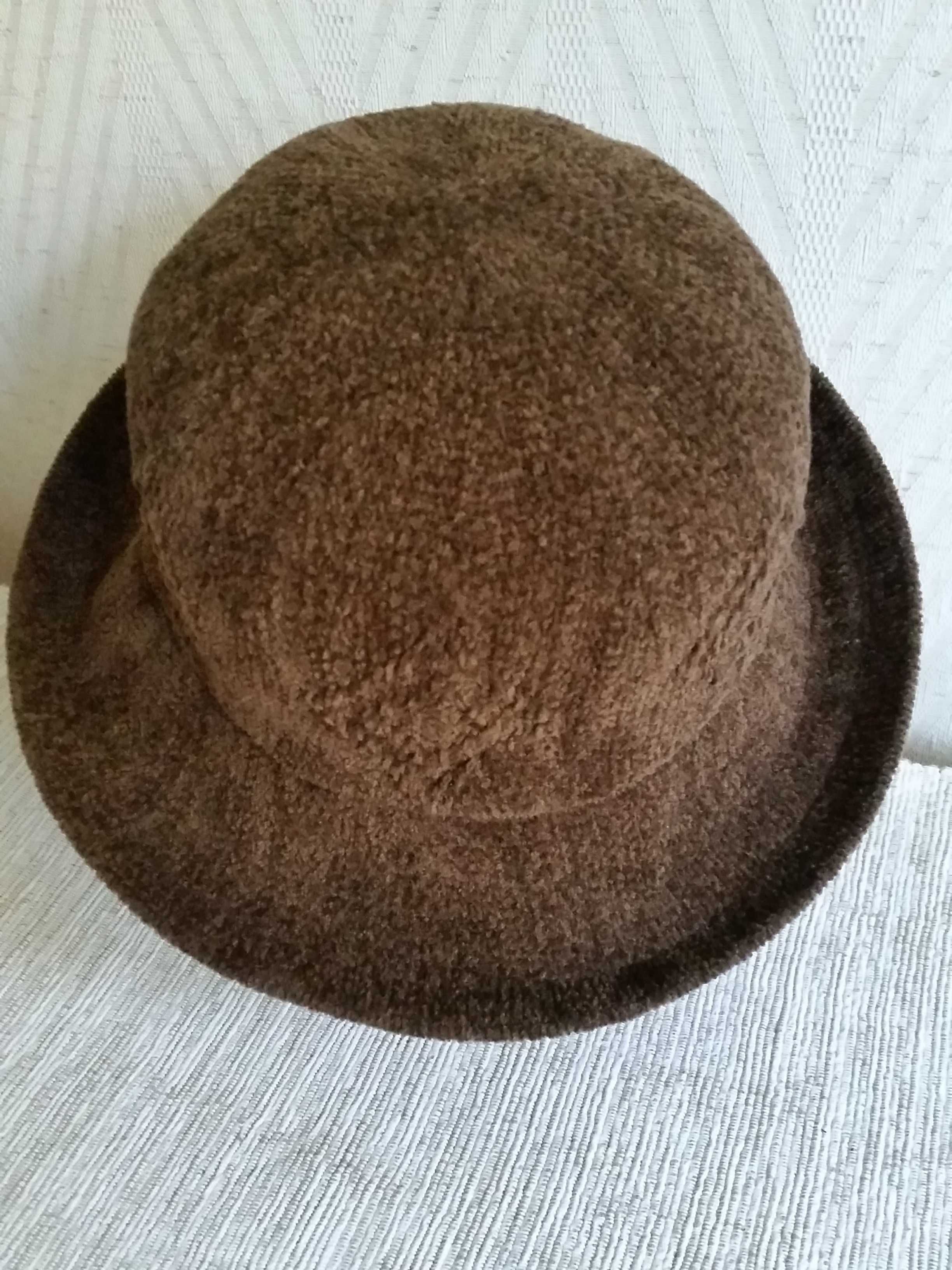 Elegancki kapelusz brązowy