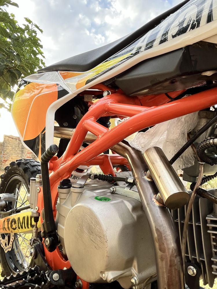 ATOMIC XR1-140cc/Pitbike