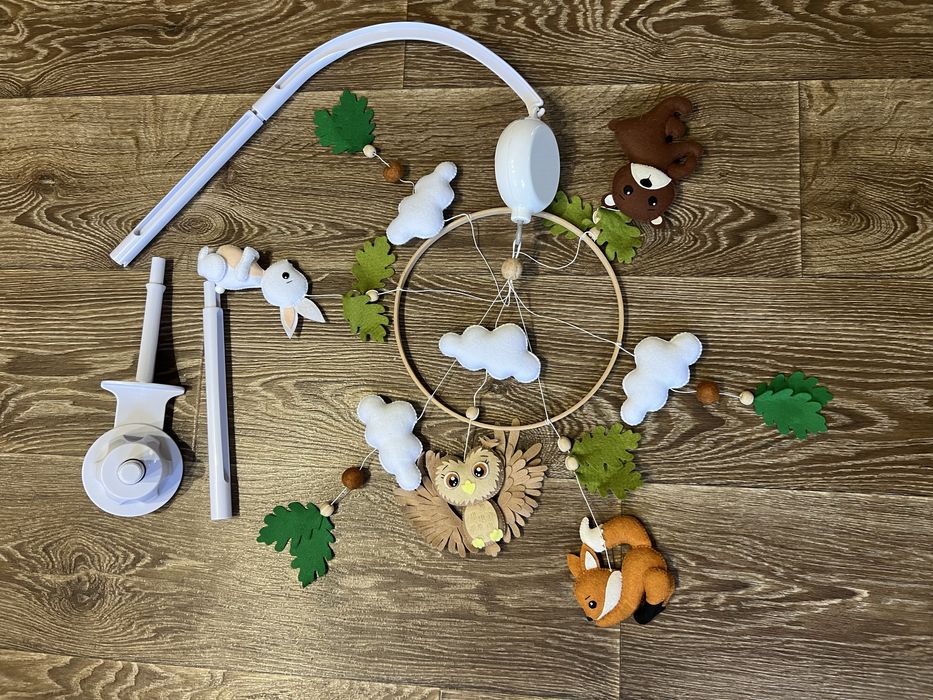 Мобіль з фетру, музичний блок, тримач