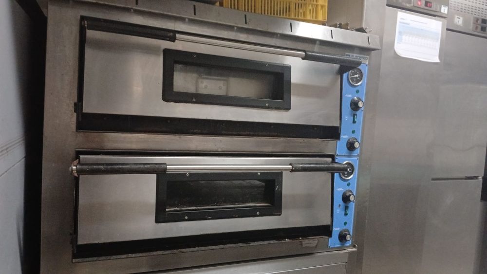 Forno de pizza da Eurofred como novo